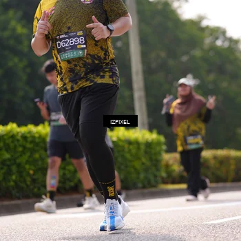 Runner Photo 6609611