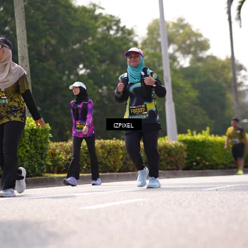 Runner Photo 6609682