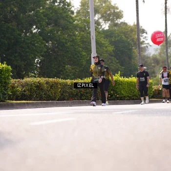 Runner Photo 6609687