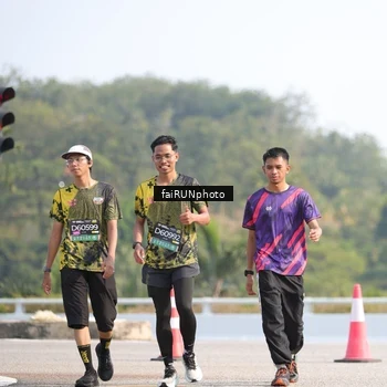 Runner Photo 6609770