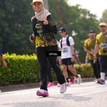 Runner Photo 6609888