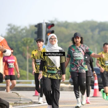 Runner Photo 6609905