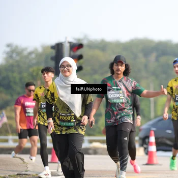 Runner Photo 6609951