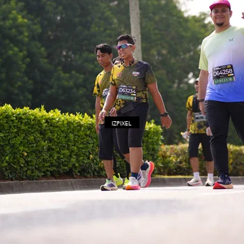 Runner Photo 6609984