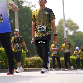 Runner Photo 6610010