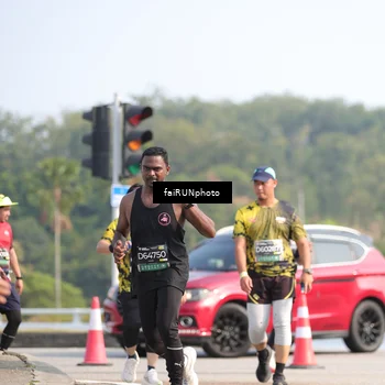 Runner Photo 6610015
