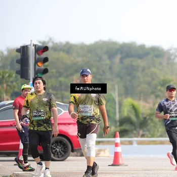 Runner Photo 6610048