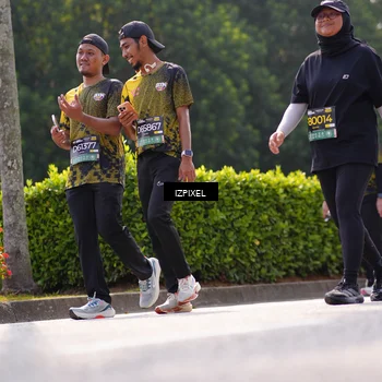Runner Photo 6610053