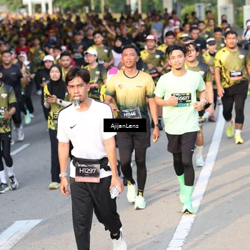 Runner Photo 6610073