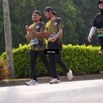 Runner Photo 6610075