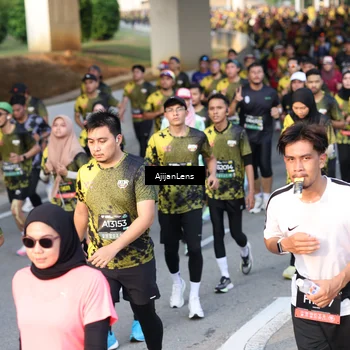 Runner Photo 6610095