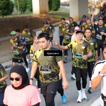 Runner Photo 6610105