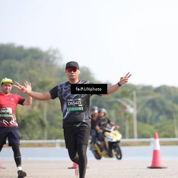 Runner Photo 6610111