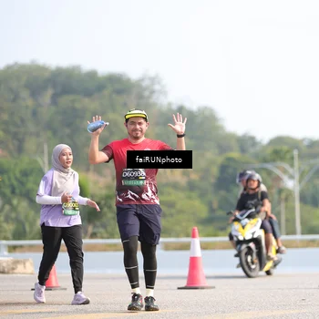 Runner Photo 6610155