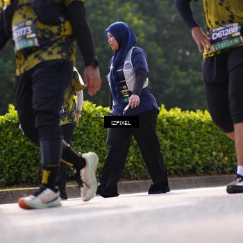 Runner Photo 6610204