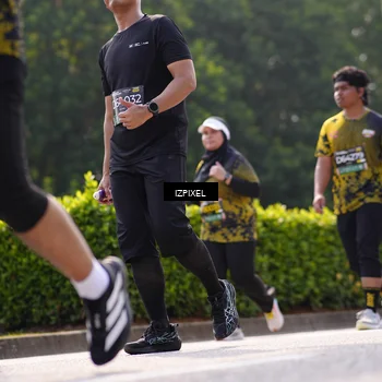 Runner Photo 6610221