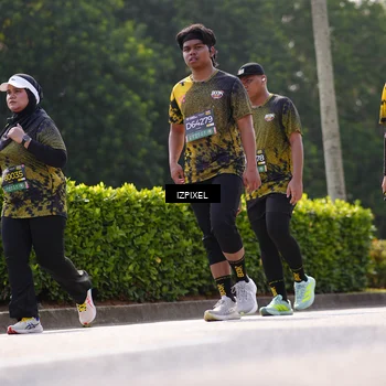 Runner Photo 6610223