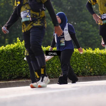 Runner Photo 6610246