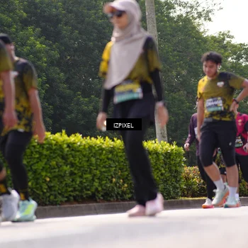 Runner Photo 6610249