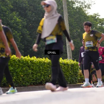 Runner Photo 6610251
