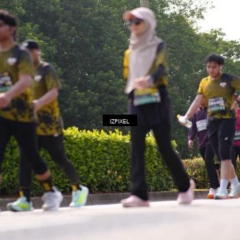 Runner Photo 6610258