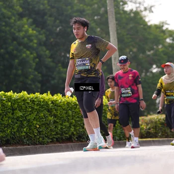 Runner Photo 6610271