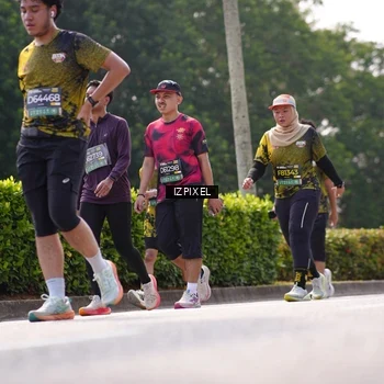 Runner Photo 6610291