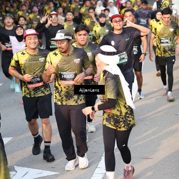 Runner Photo 6610298