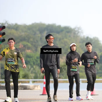 Runner Photo 6610304
