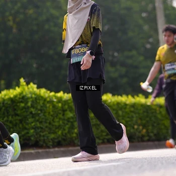 Runner Photo 6610311