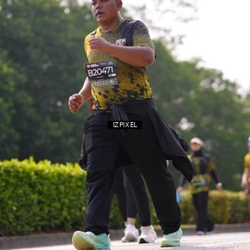 Runner Photo 6610320