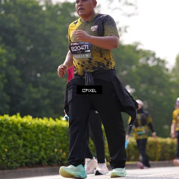 Runner Photo 6610321