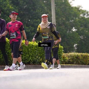 Runner Photo 6610324