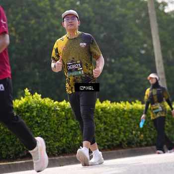 Runner Photo 6610353