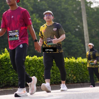 Runner Photo 6610361