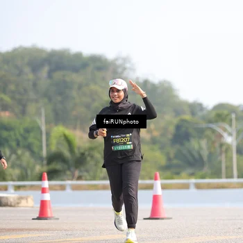 Runner Photo 6610377