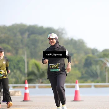 Runner Photo 6610420