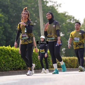 Runner Photo 6610435
