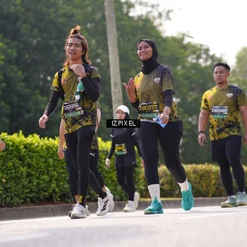 Runner Photo 6610437