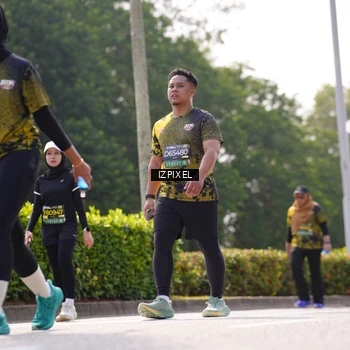 Runner Photo 6610446