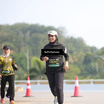 Runner Photo 6610460