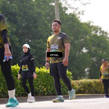 Runner Photo 6610472