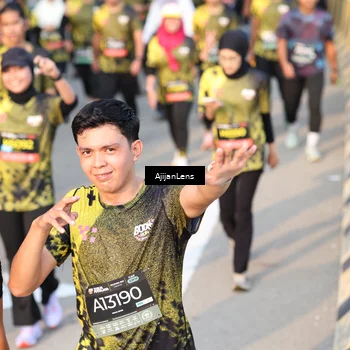 Runner Photo 6610513