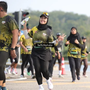 Runner Photo 6610529