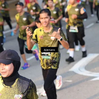Runner Photo 6610543