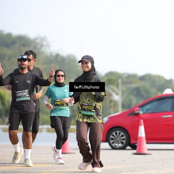 Runner Photo 6610616