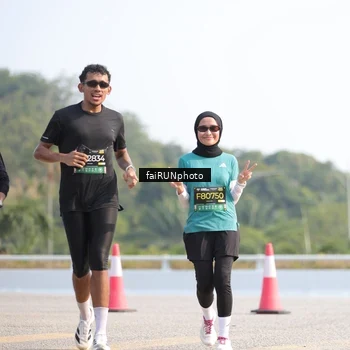Runner Photo 6610648