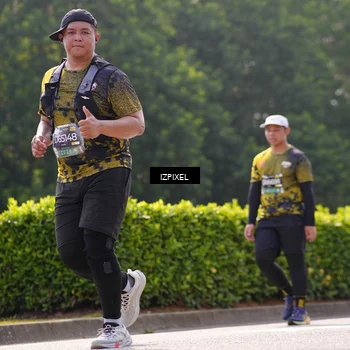 Runner Photo 6610667