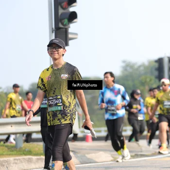 Runner Photo 6610720
