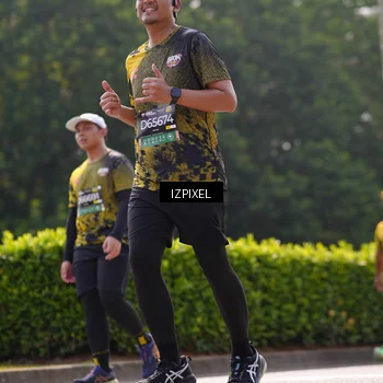 Runner Photo 6610743